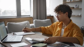 A student studying online